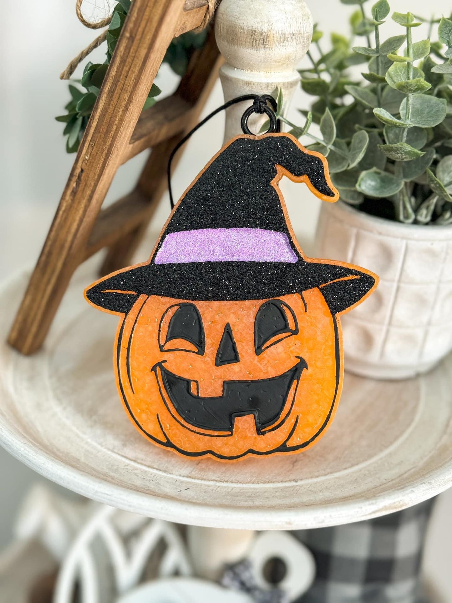 Jack-o’-lantern Freshie
